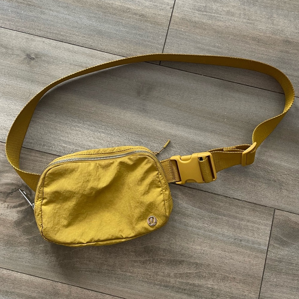 Lululemon Belt Bag in Yellow